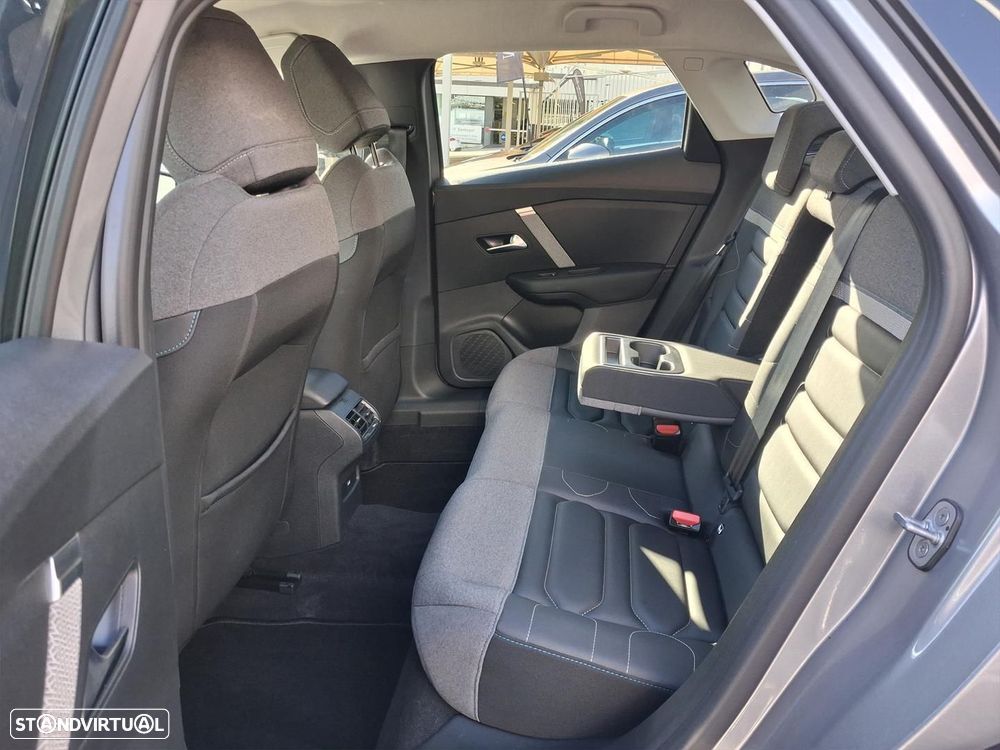 Citroën C4 X 1.5 BlueHDi Max EAT8 - 11