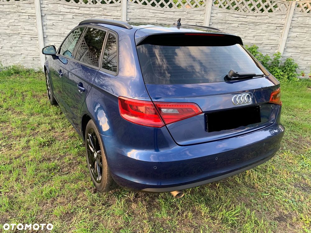 Audi A3 Sportback 1.6 TDI ultra Attraction - 6