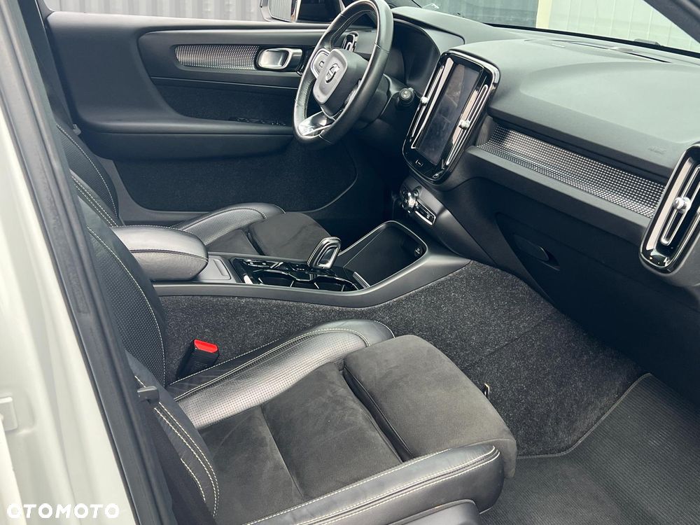 Volvo XC 40 - 19