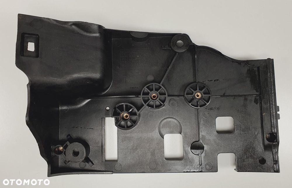 OBUDOWA AKUMULATORA DISCOVERY IV L319 - 1