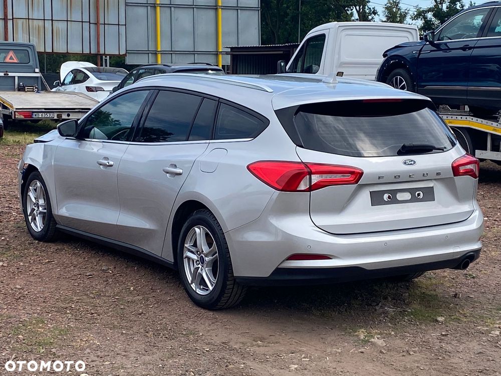 Ford Focus 1.5 EcoBoost Trend Edition Business - 12