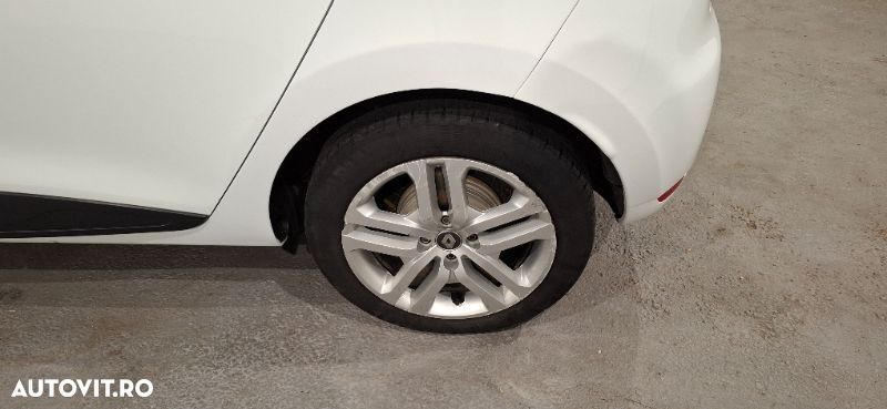 Renault Clio - 6