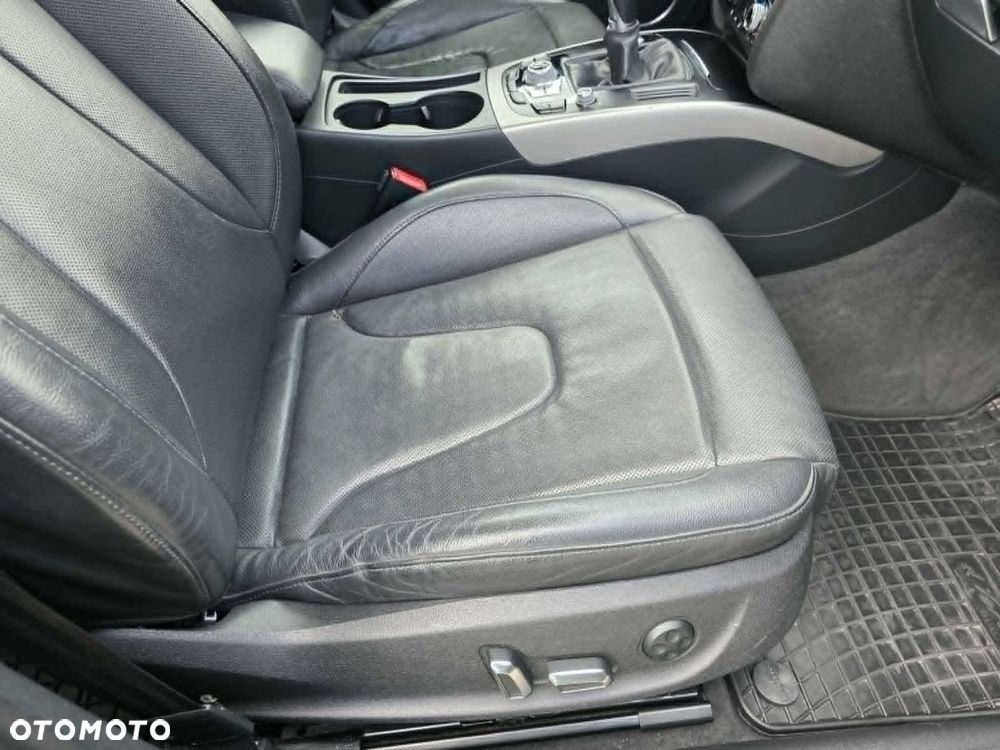 Audi A4 Avant 2.0 TDI Quattro Line - 24
