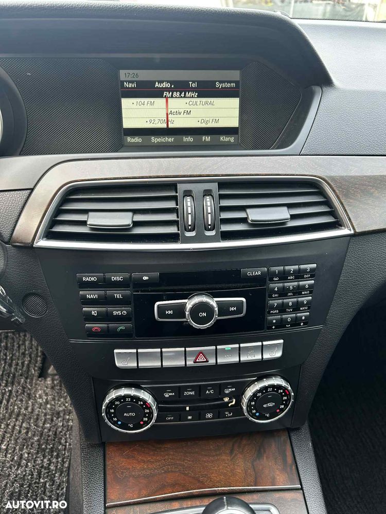 Mercedes-Benz C 180 - 10