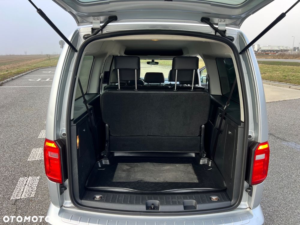 Volkswagen Caddy Maxi Highline DSG - 12