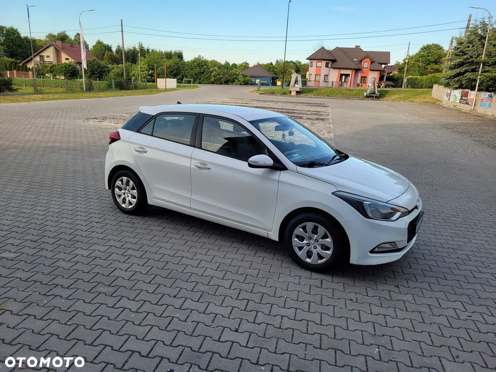 Hyundai i20 1.1 CRDi BlueDrive Comfort - 8