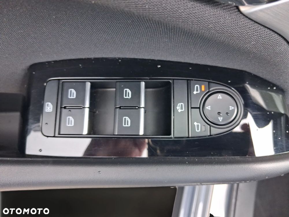 Mazda 3 2.0 mHEV Exclusive-Line - 24