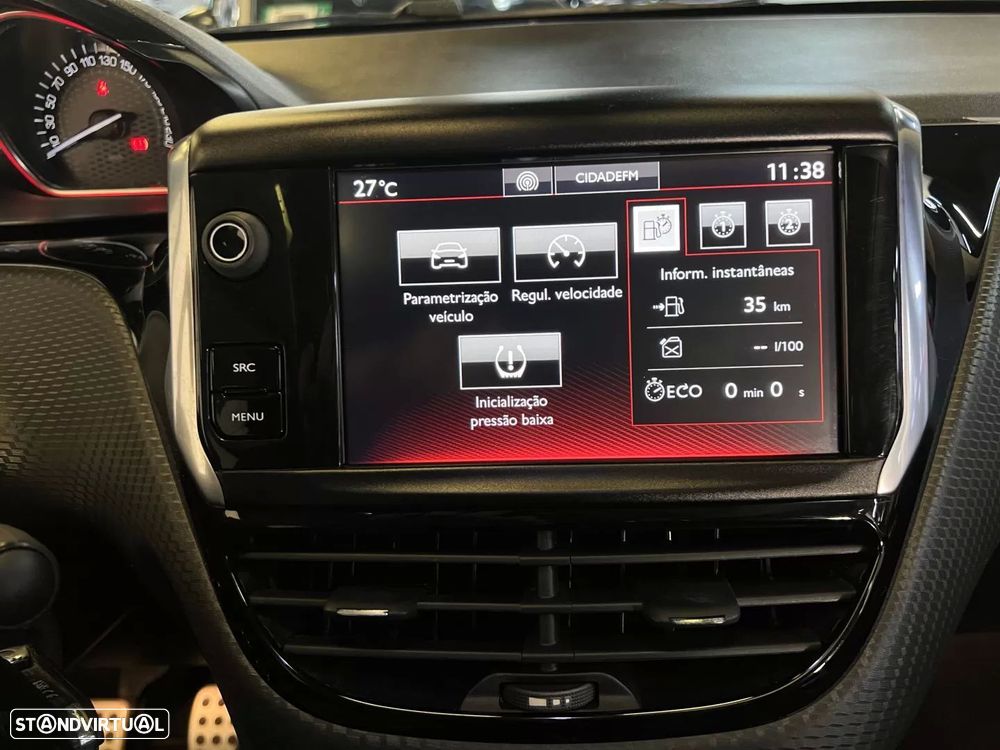 Peugeot 2008 1.2 PureTech GT Line - 37