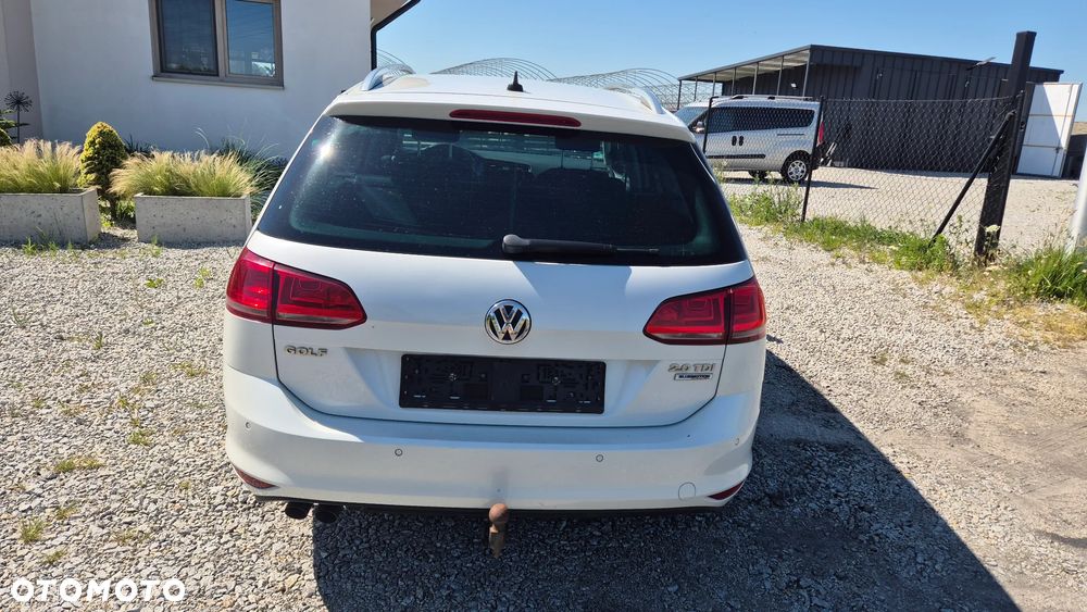 Volkswagen Golf - 8