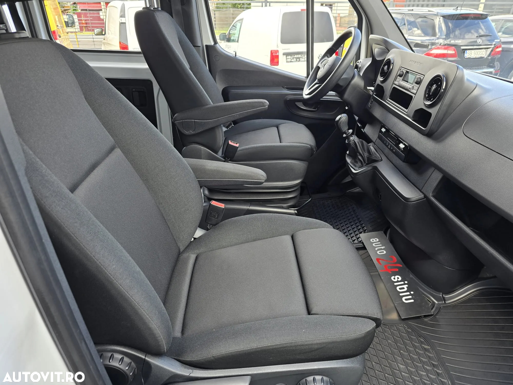 Mercedes-Benz Sprinter 317 doka,6 loc. bena 2.7 m, 2024 - 21