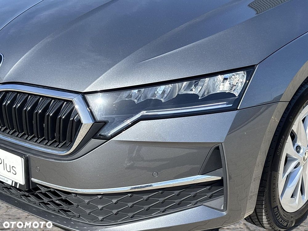 Skoda Octavia 1.5 TSI mHEV Selection DSG - 35