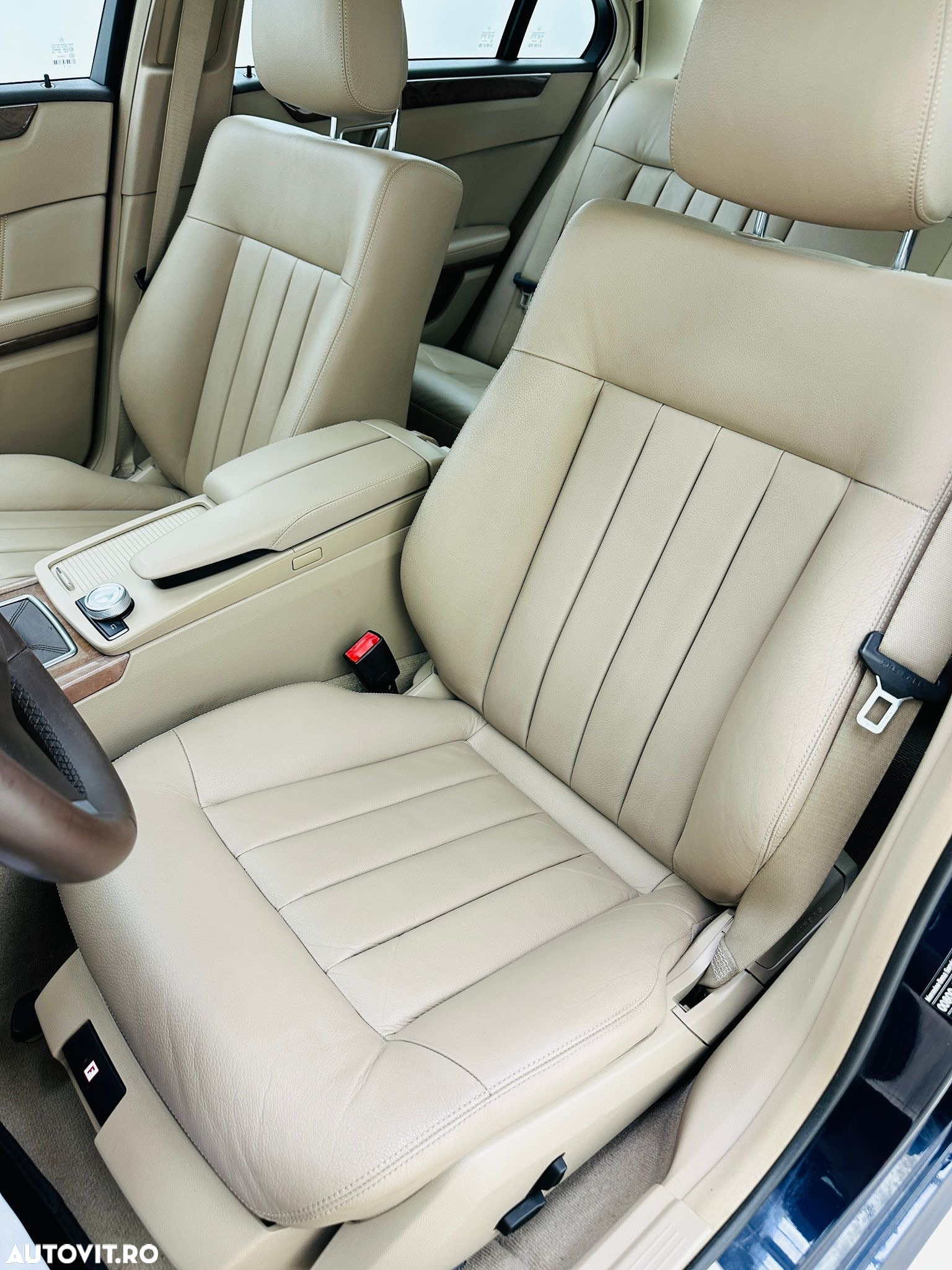 Mercedes-Benz E - 14