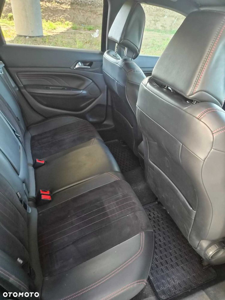 Peugeot 308 - 5
