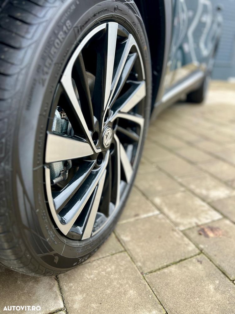 MG ZS HEV Hybrid+ Luxury - 18