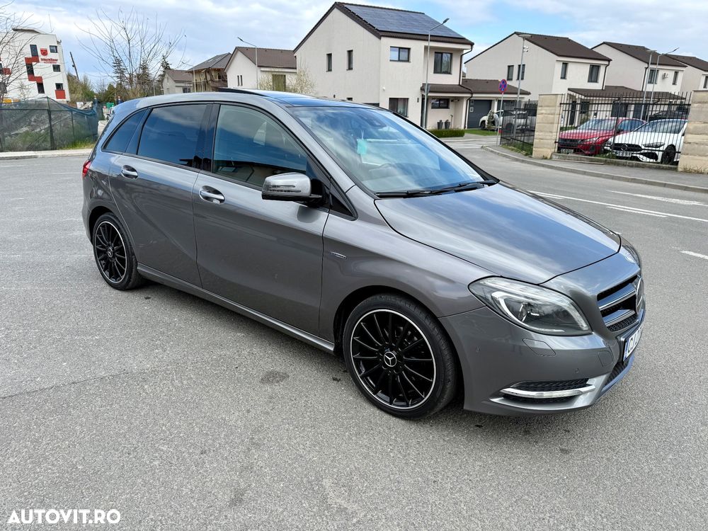 Mercedes-Benz B 200 - 35