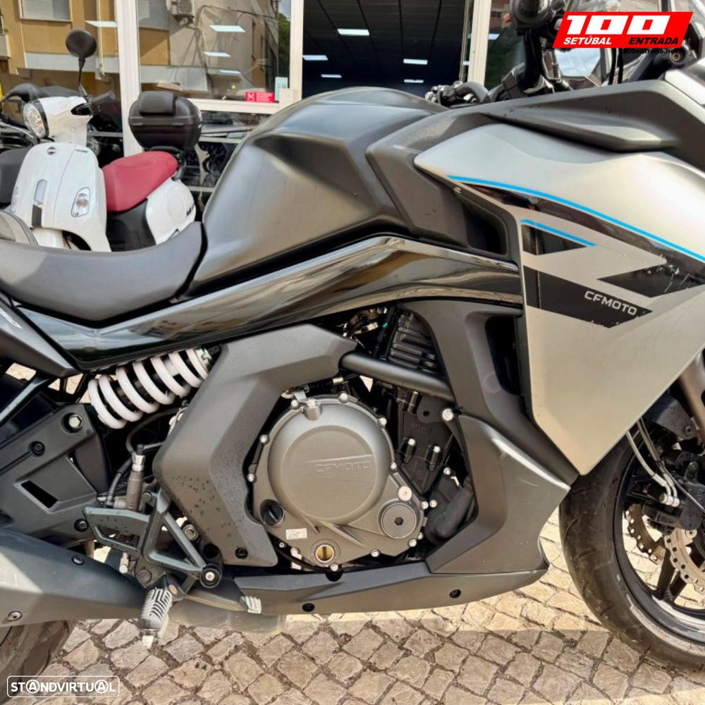 CF Moto 650GT 8F - 15