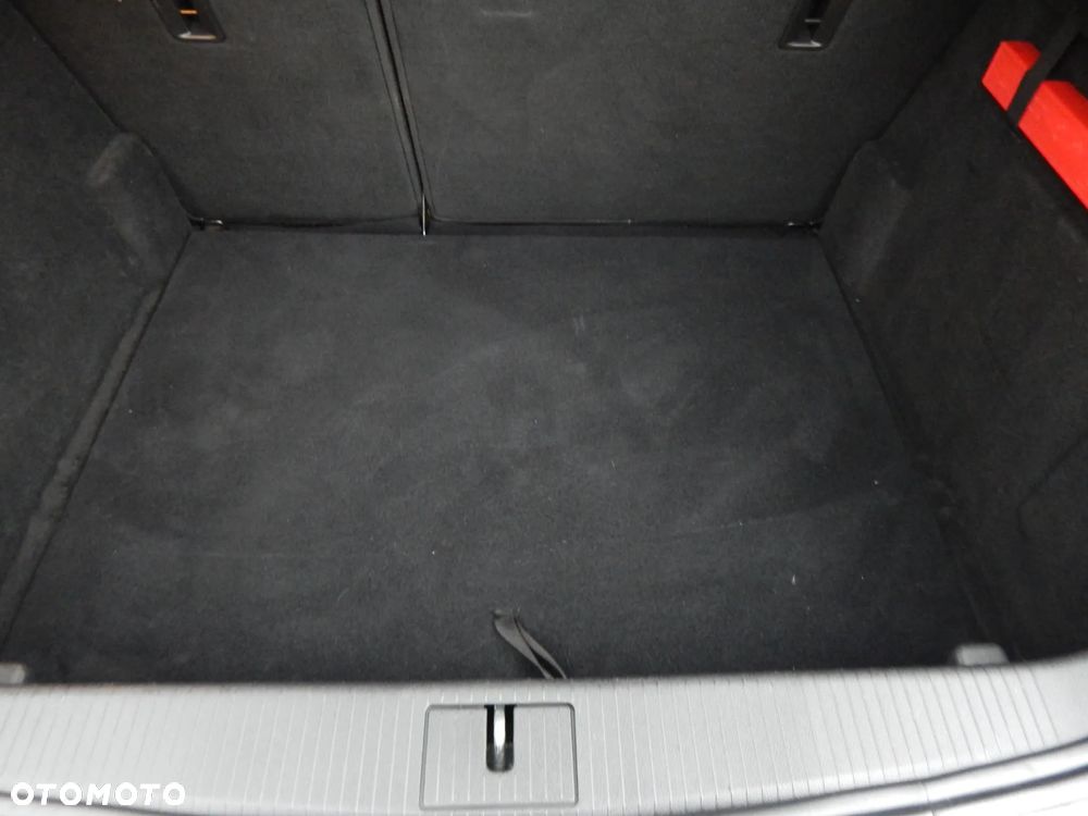 Opel Astra 1.6 Enjoy - 26