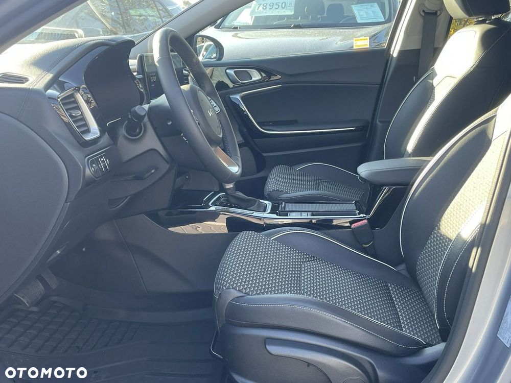 Kia XCeed 1.5 T-GDI Business Line DCT - 10