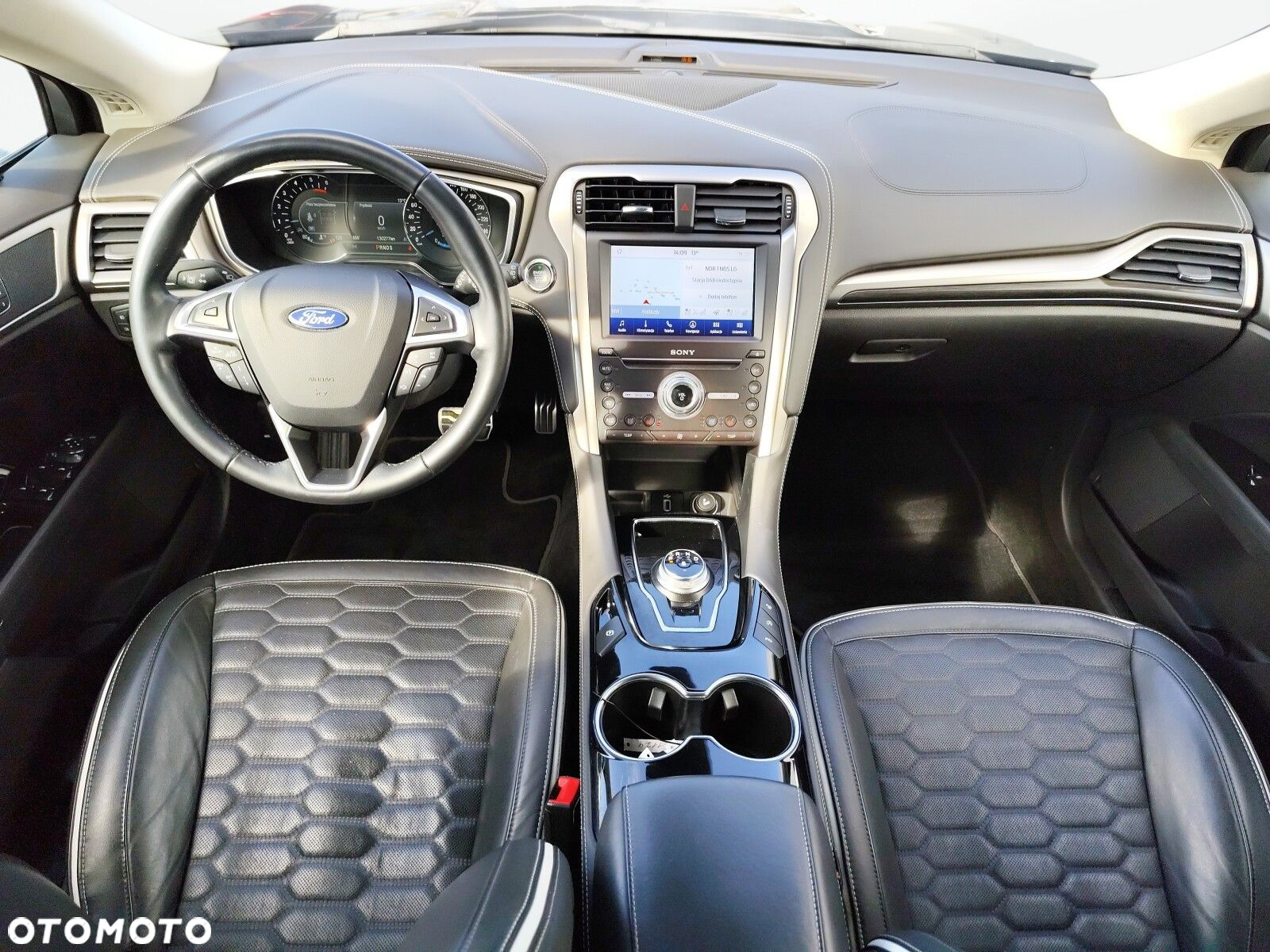 Ford Mondeo - 17