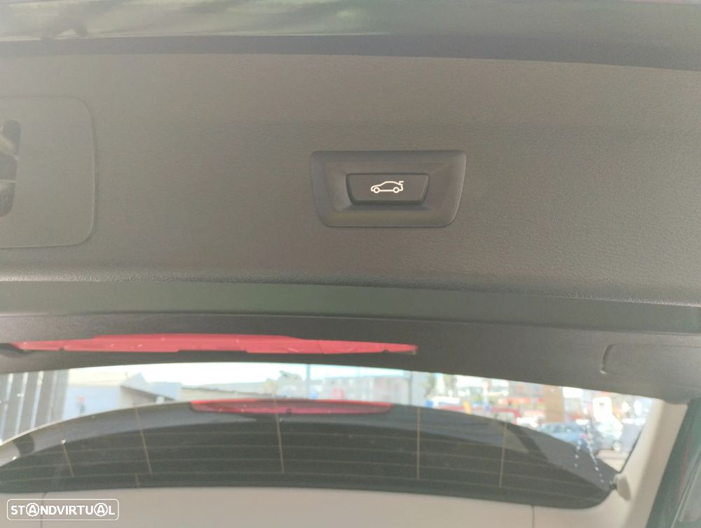 BMW X1 16 d sDrive Advantage - 21