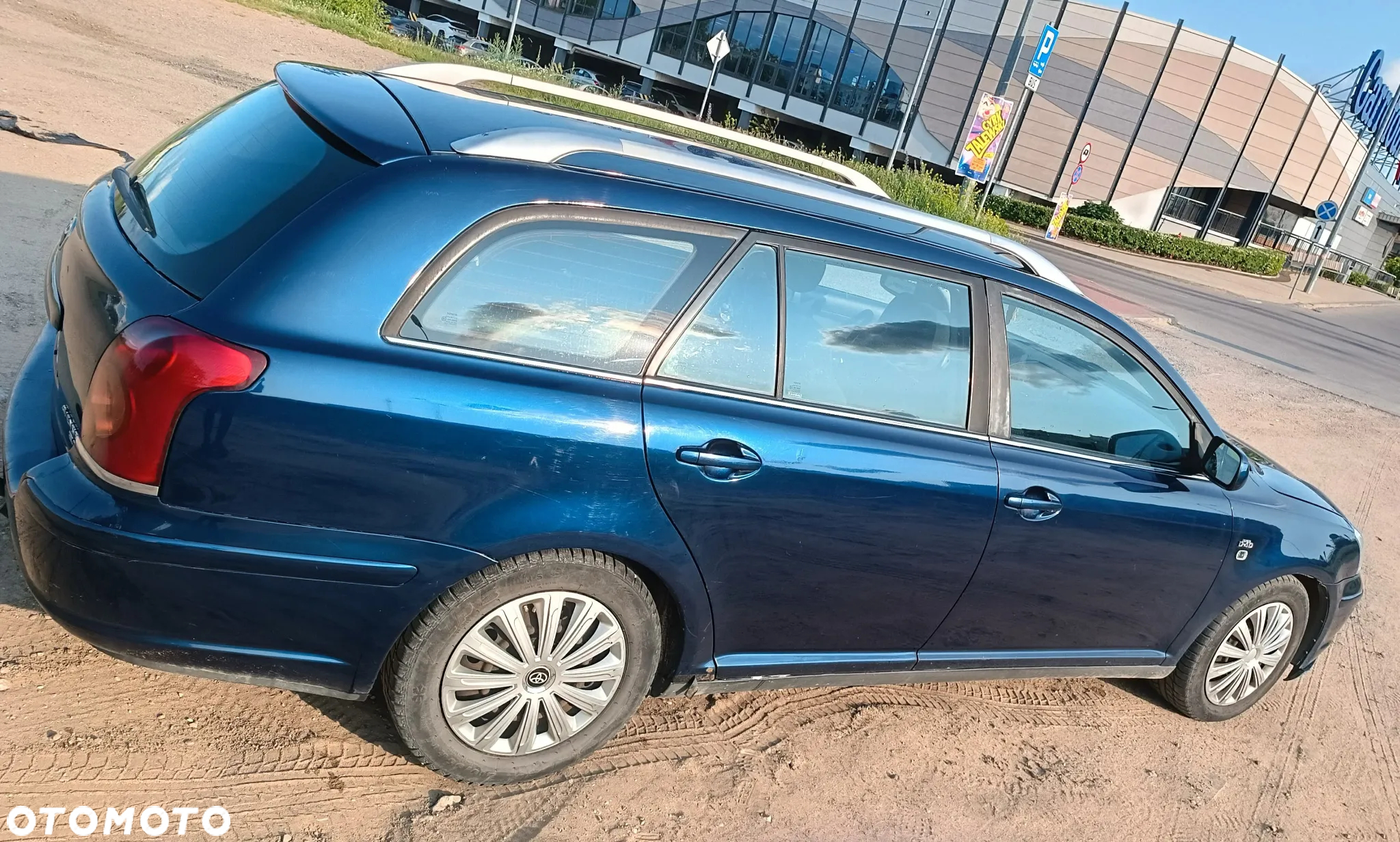 Toyota Avensis 2.0 D-4D Terra - 8
