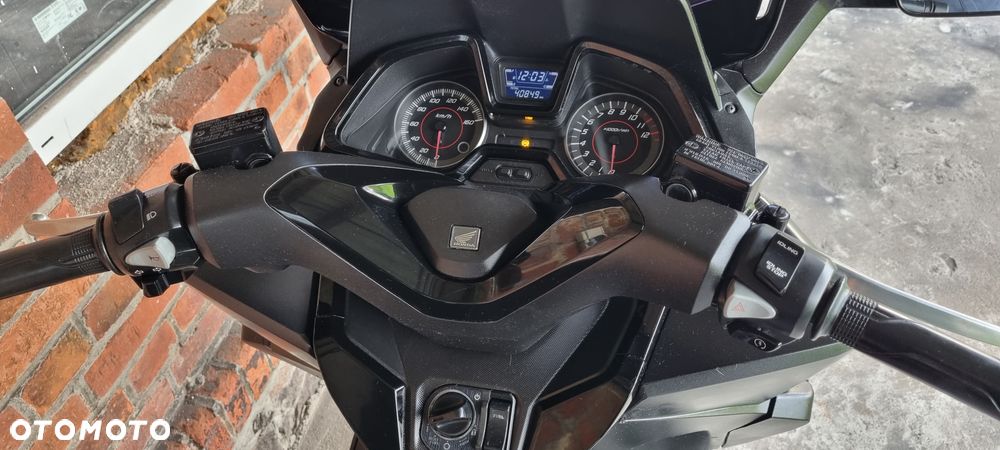 Honda NSS - 8