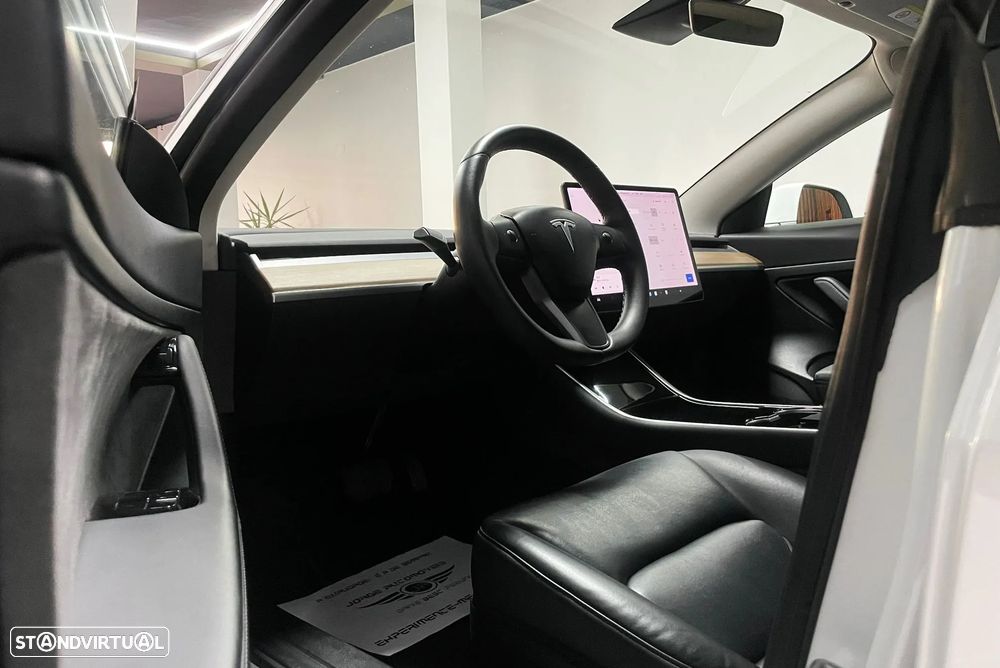 Tesla Model 3 Tração Traseira - 23