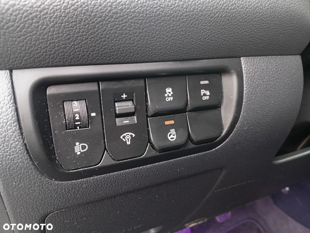 Kia Rio 1.4 Fifa World Cup Edition - 26