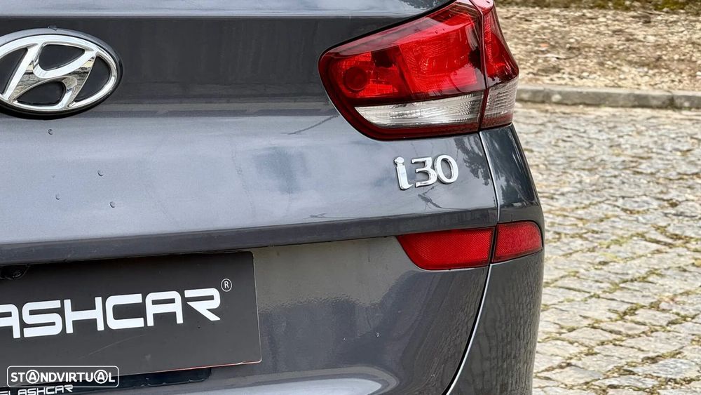 Hyundai i30 SW - 16