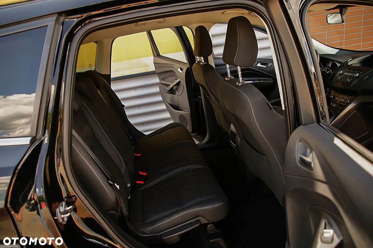 Ford Kuga 1.5 EcoBoost 2x4 Trend - 21
