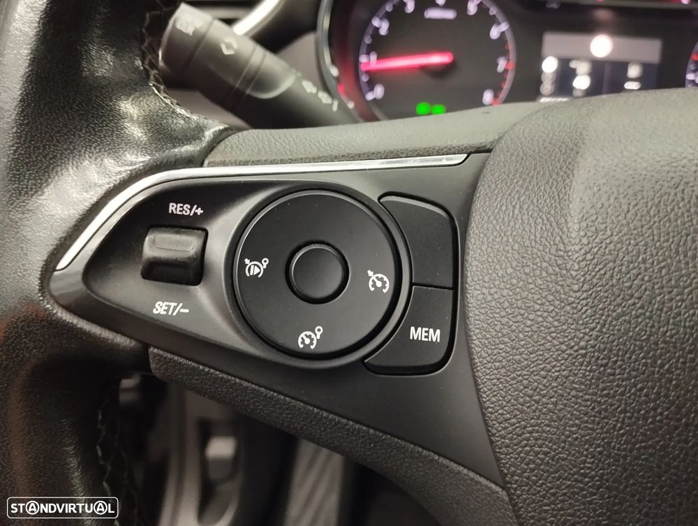 Opel Crossland 1.2 T Elegance - 17