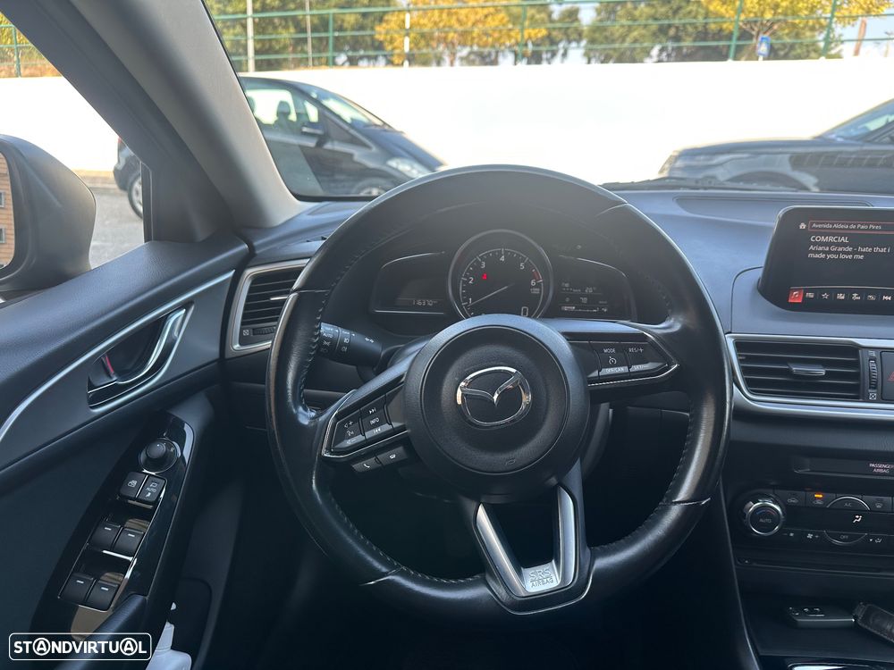 Mazda 3 Hatchback - 9
