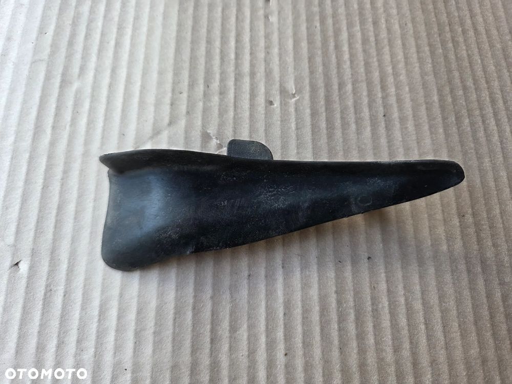 Zakończenie podszybia lewa strona Peugeot 308 T9 - 1