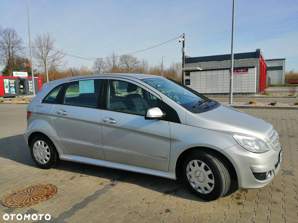 Mercedes-Benz Klasa B 180 EU5 - 1