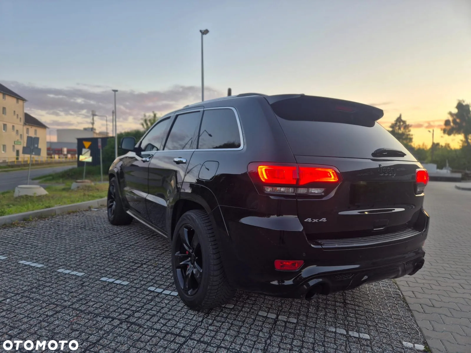 Jeep Grand Cherokee 6.4 V8 SRT8 - 12