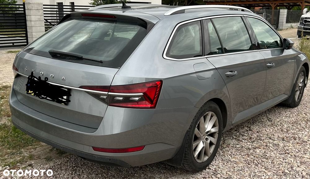 Skoda Superb 2.0 TDI SCR Ambition - 8
