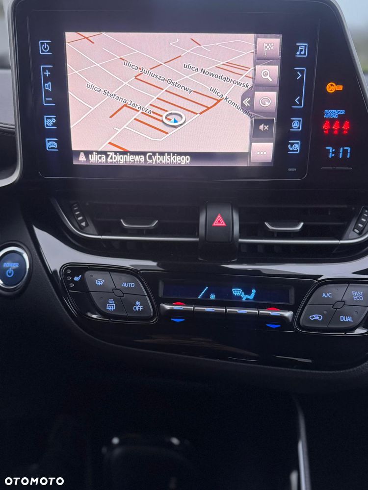 Toyota C-HR - 21
