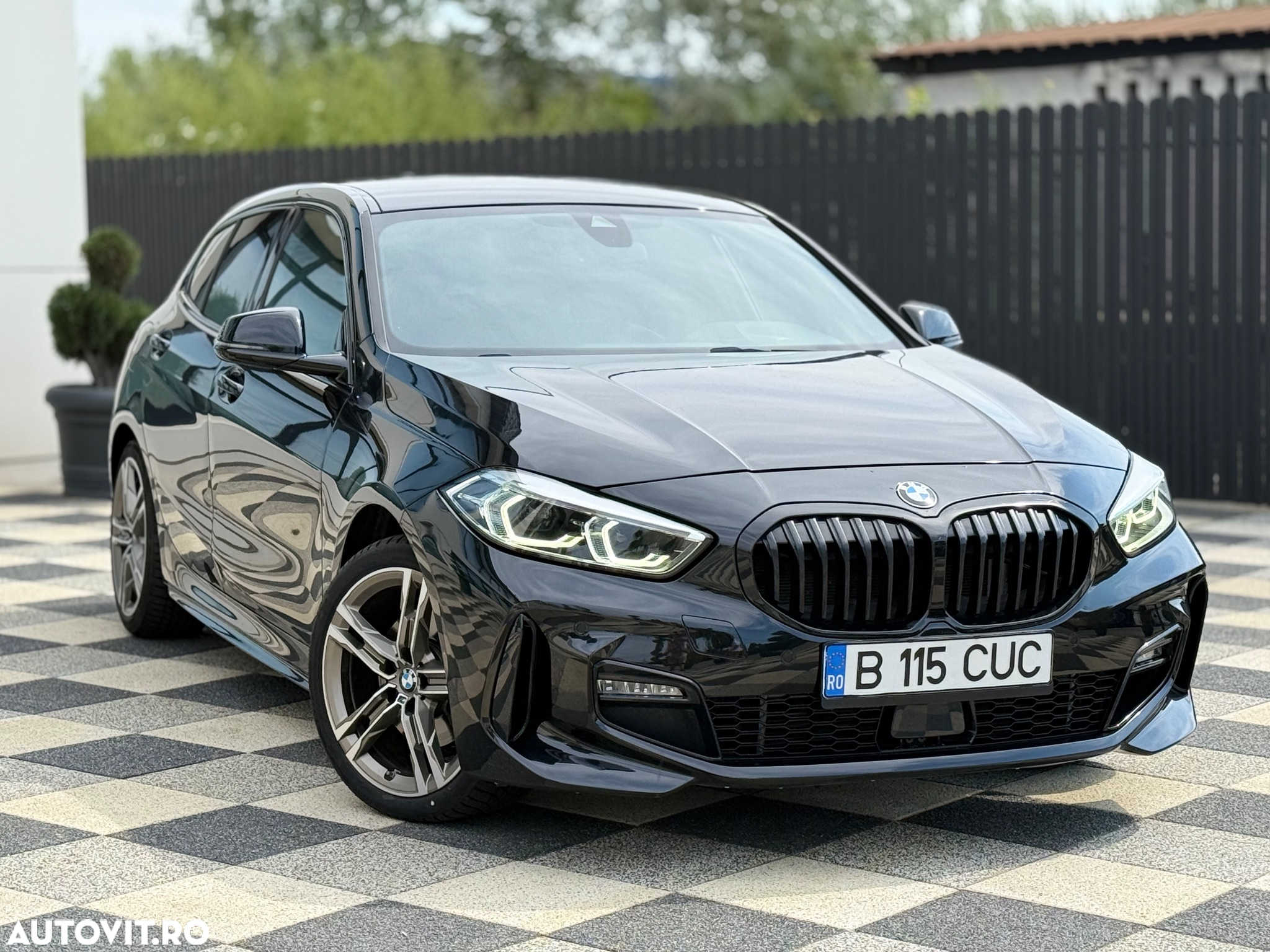 BMW Seria 1 118i Aut. M Sport - 2