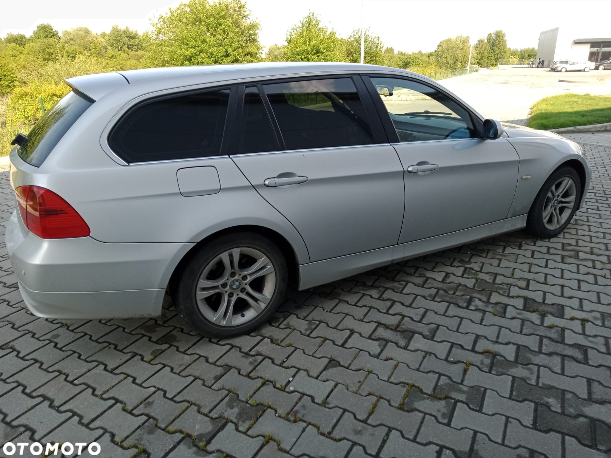 BMW Seria 3 325i - 5