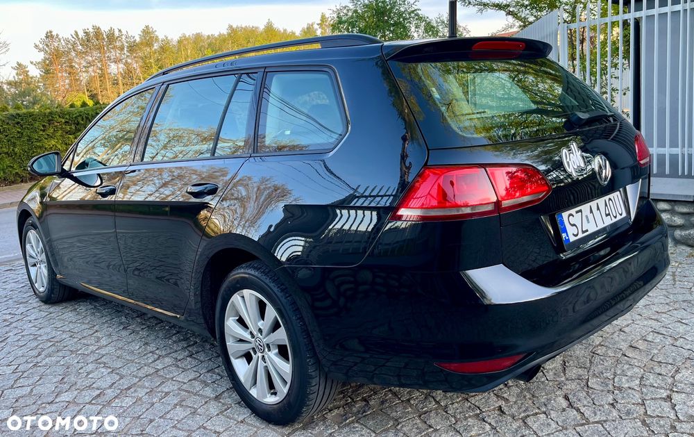 Volkswagen Golf 1.6 TDI DPF BlueMotion - 4