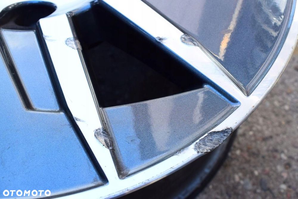 AUDI 17 A4 B9 8W0 Nowy Model Oryginał - 2