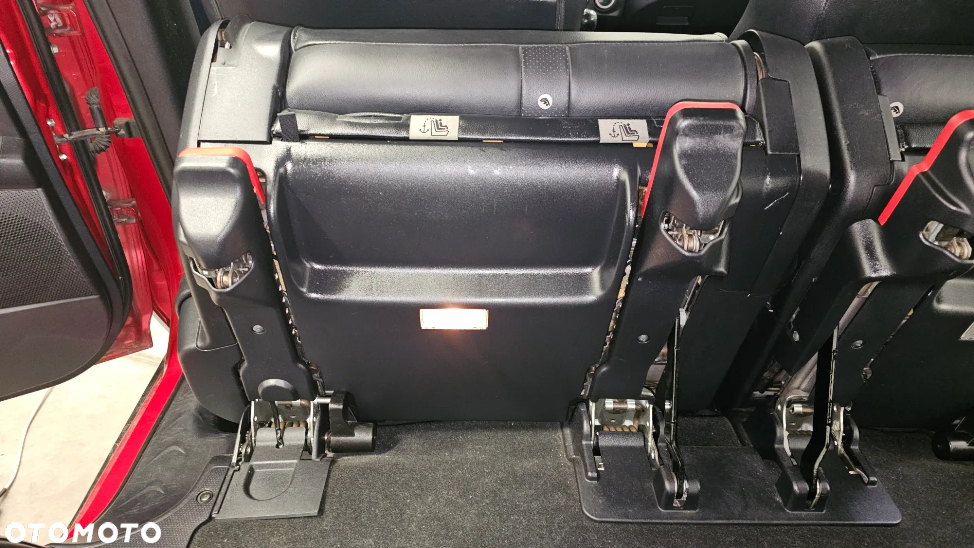 Mitsubishi Outlander 2.0 DID Instyle NAVI - 2