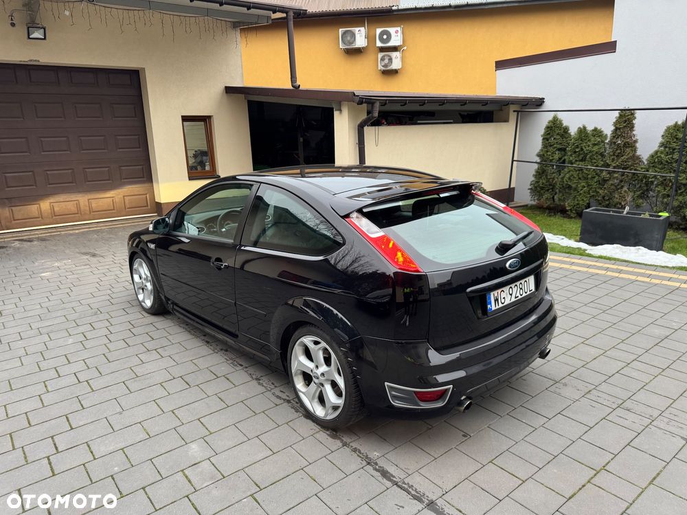Ford Focus 2.5 ST - 14