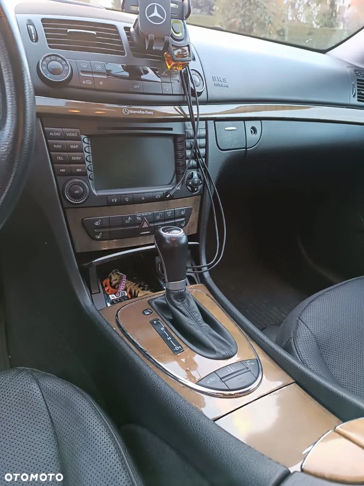 Mercedes-Benz Klasa E 320 CDI 7G-TRONIC Avantgarde - 16