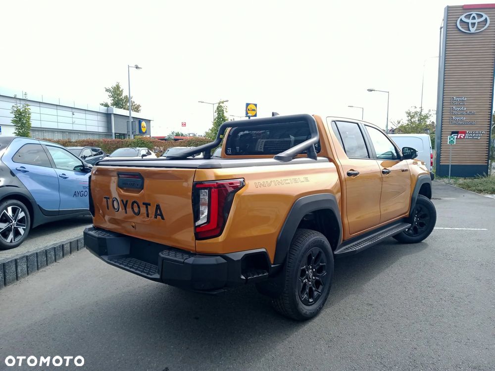 Toyota Hilux 2.8 D-4D Double Cab Invincible 4x4 - 7