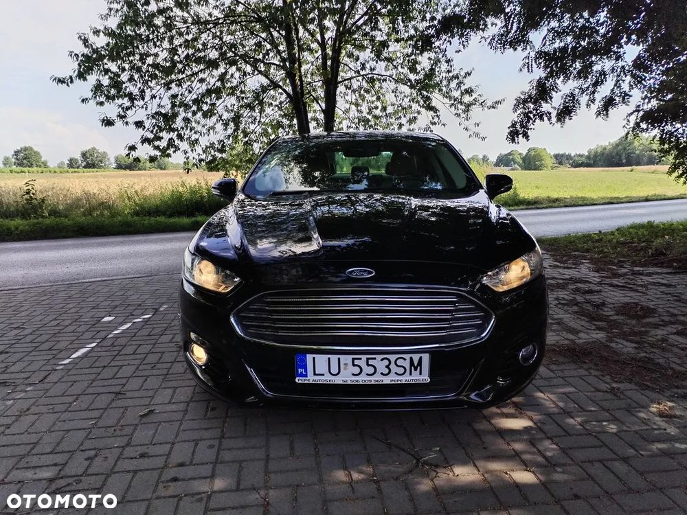 Ford Mondeo 2.0 EcoBoost STart-Stopp Autom Vignale - 3