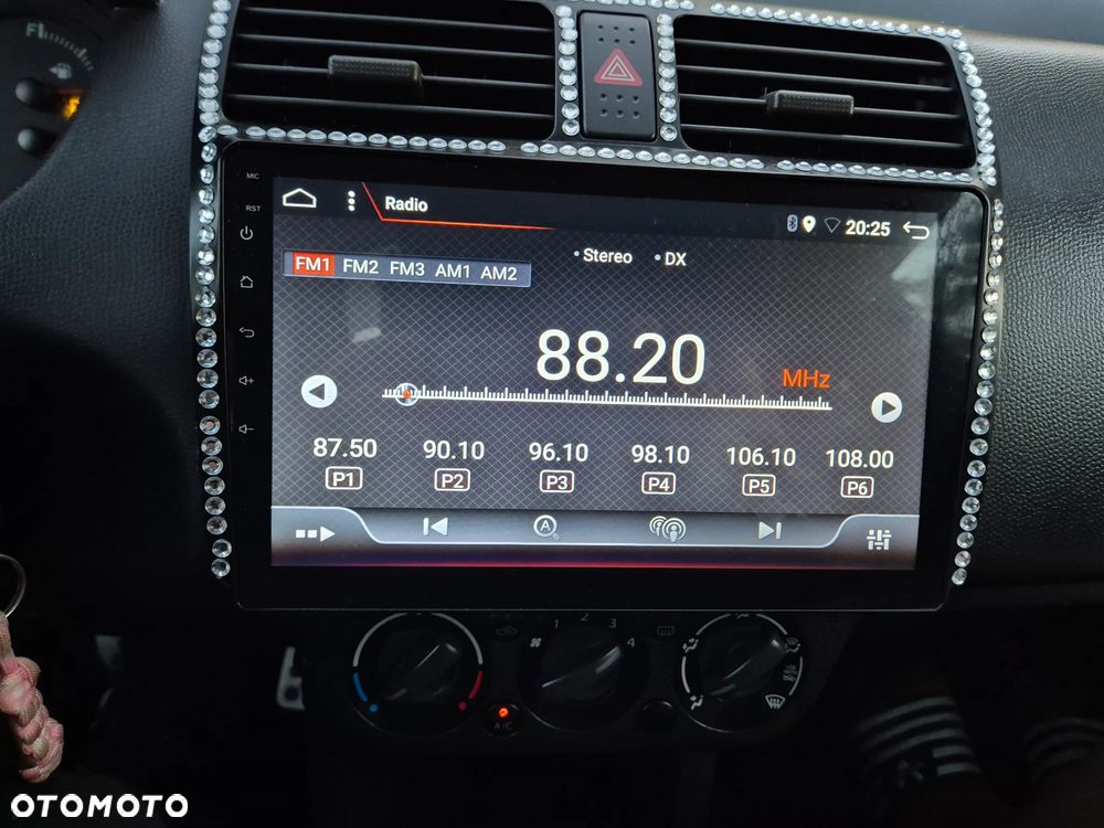 Suzuki Swift - 25