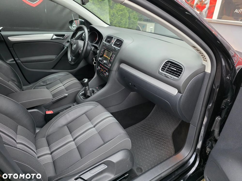 Volkswagen Golf 1.6 TDI DPF MATCH - 22