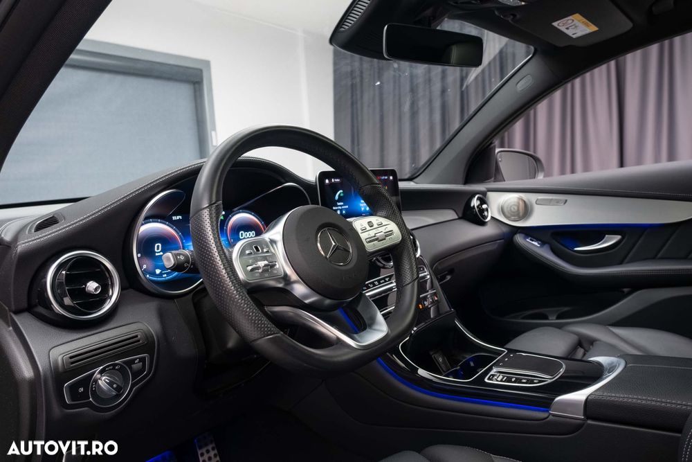 Mercedes-Benz GLC Coupe 300 4MATIC MHEV - 24