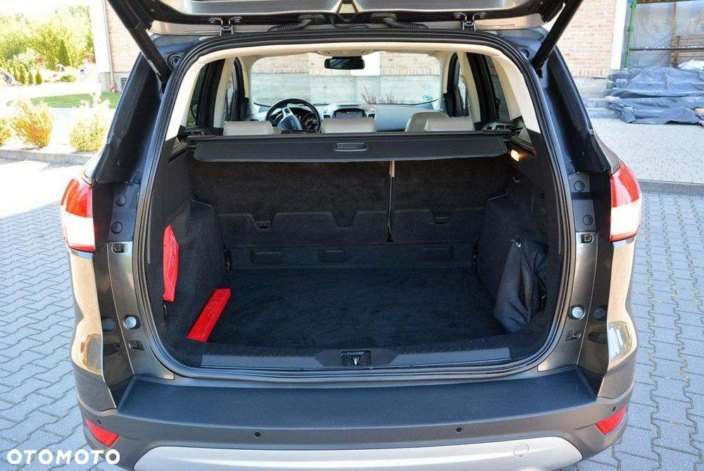 Ford Kuga 2.0 TDCi 4WD Titanium Plus - 37
